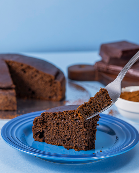 Bolo de cacau inteiro