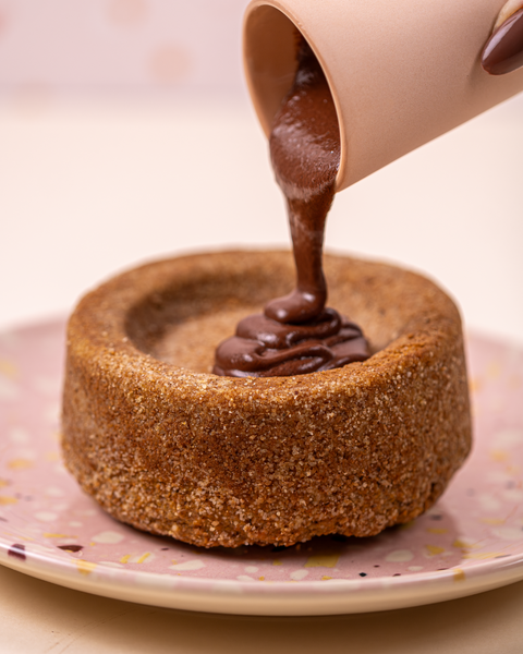 Bolo de cenoura com ganache de chocolate